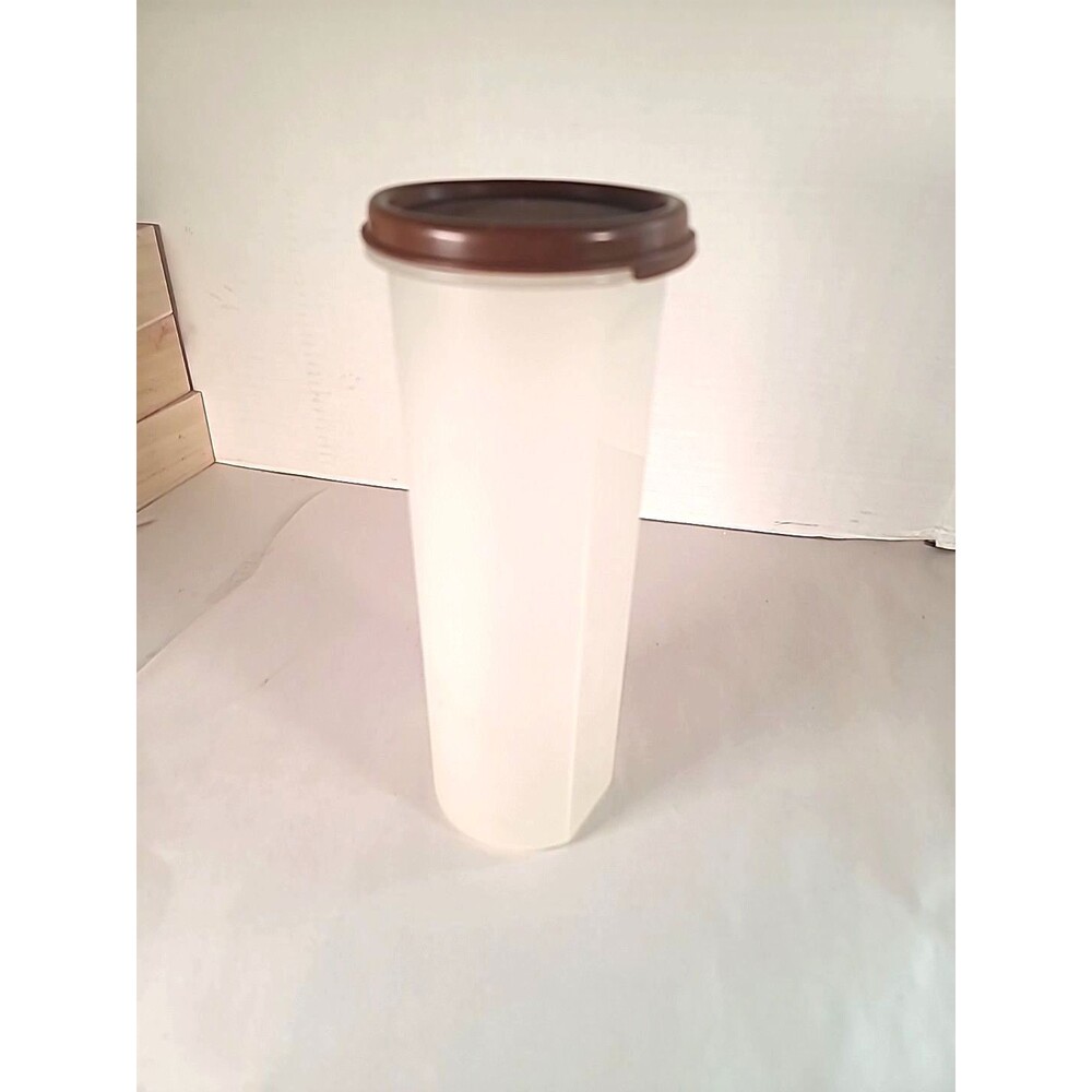 Vintage Tupperware Modular Mates Spaghetti Keeper  9” Tall Brown Lid